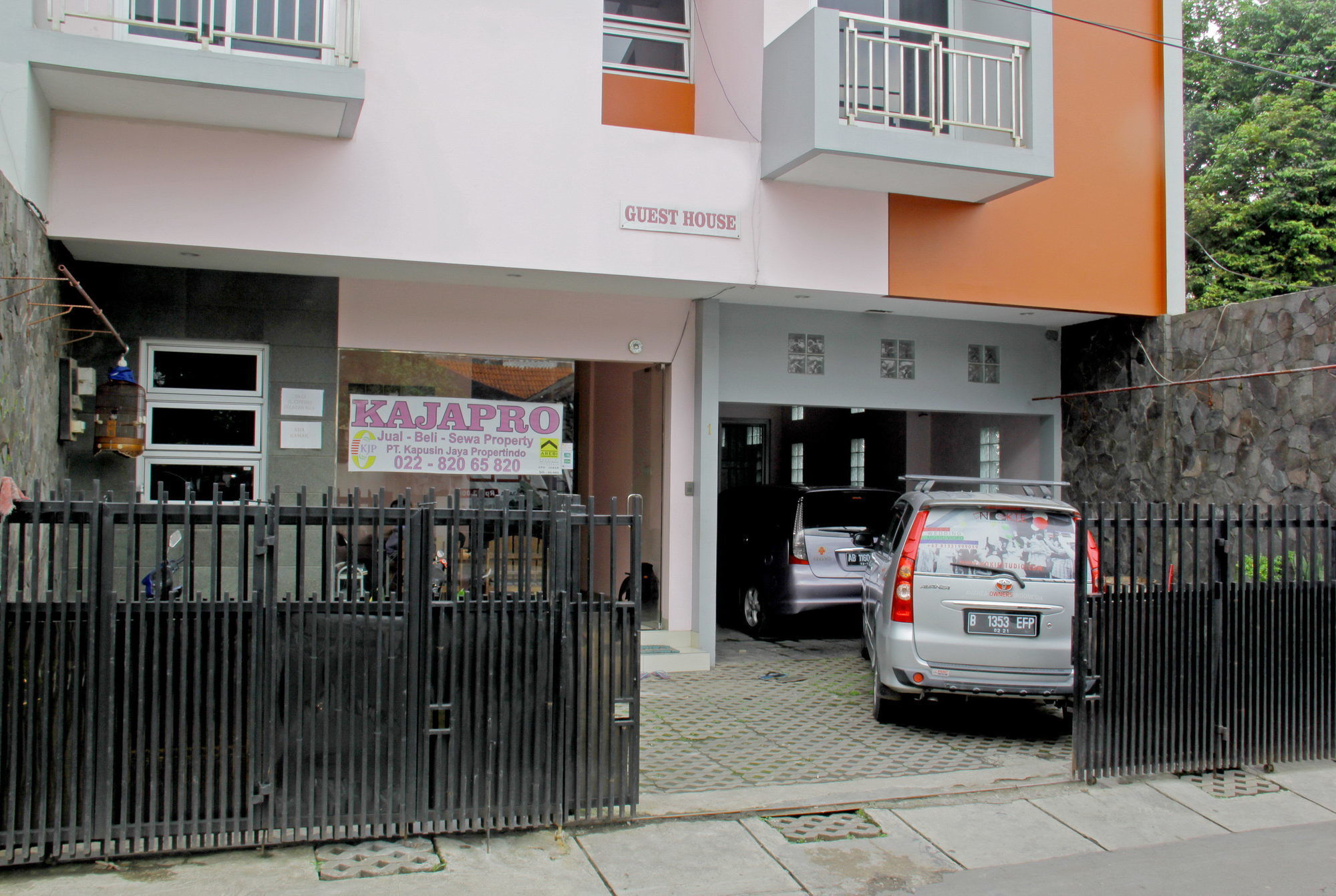 Reddoorz Near Hyperpoint Pasteur Ξενοδοχείο Μπαντούνγκ Εξωτερικό φωτογραφία